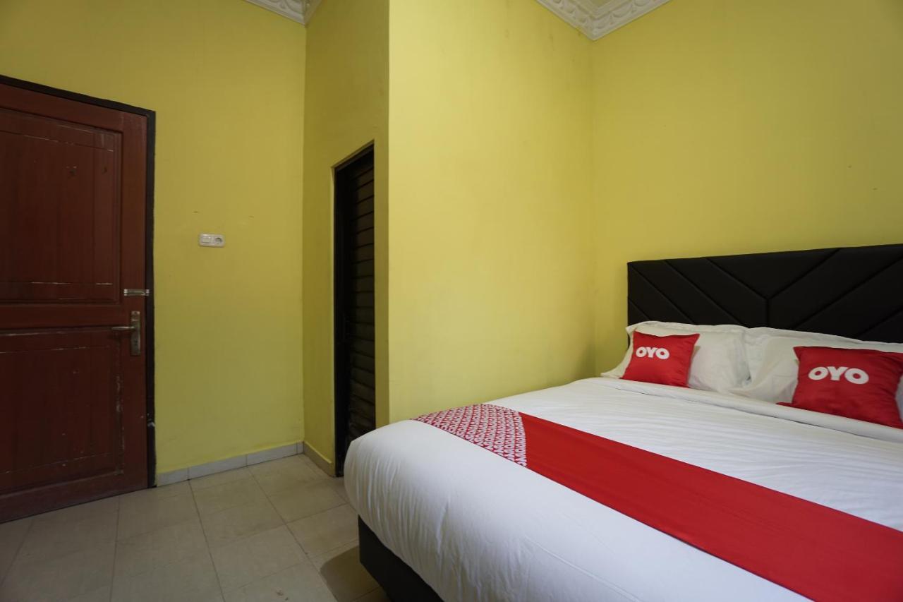 מנאדו Oyo 2486 Bahana Guest House מראה חיצוני תמונה
