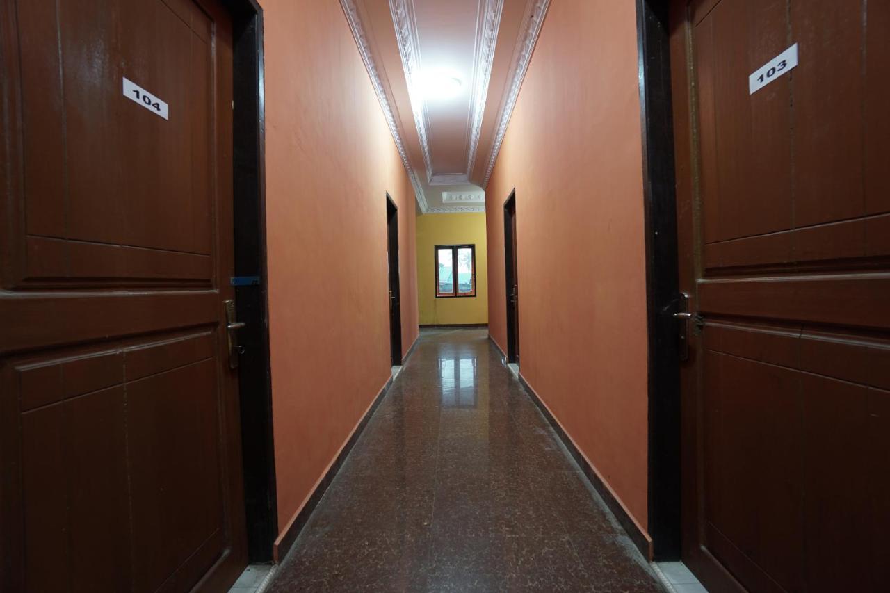מנאדו Oyo 2486 Bahana Guest House מראה חיצוני תמונה